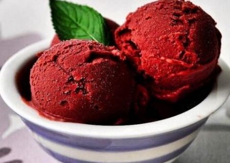 طرز تهیه بستنی آلبالویی و یخ در بهشت