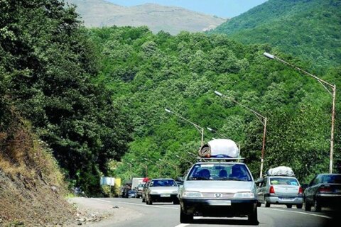 رئیس پلیس راه استان اصفهان : مسافران نوروزی بازگشت خود را به روزهای پایانی موکول نکنند