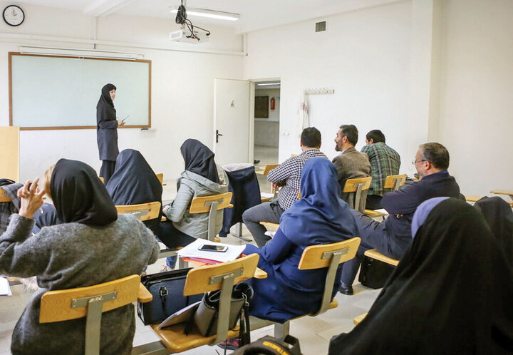 طرح پذیرش «استادمحور» و به کارگیری دانشجویان برای رفع نیازهای کشور اجرا می شود