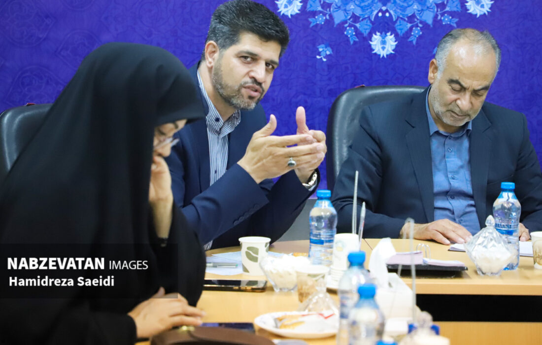 نشست مشترک مدیریت شهری با نماینده مردم لنجان در مجلس شورای اسلامی