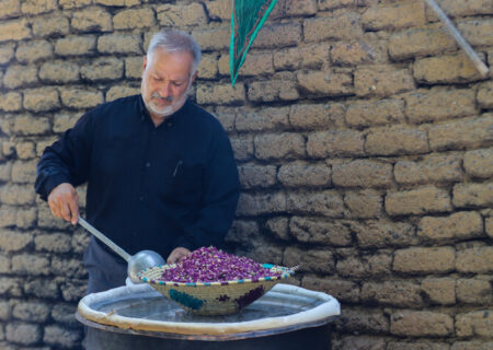 آئین سنتی «پاگلاب» در روستای چمعلیشاه برگزار شد