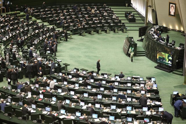 لایحه بودجه ۱۴۰۴ توسط رئیس جمهور تقدیم مجلس می‌شود