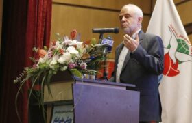 اوحدی: دانش‌آموزان شاهد و ایثارگر برای علم‌آموزی تلاش کنند