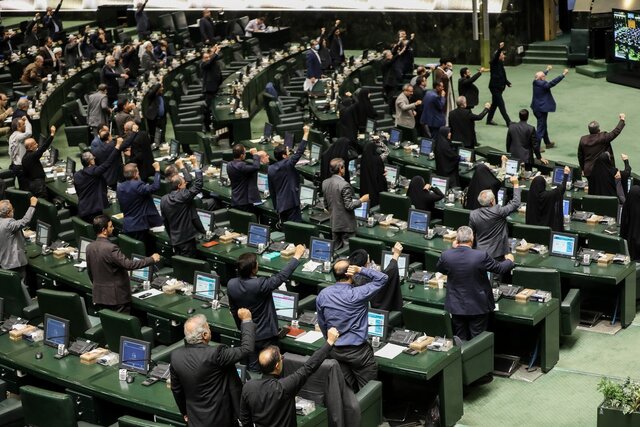 بیانیه نمایندگان مجلس:  در قبال بی‌حرمتی به قوای مسلح جمهوری اسلامی ایران سکوت نمی‌کنیم